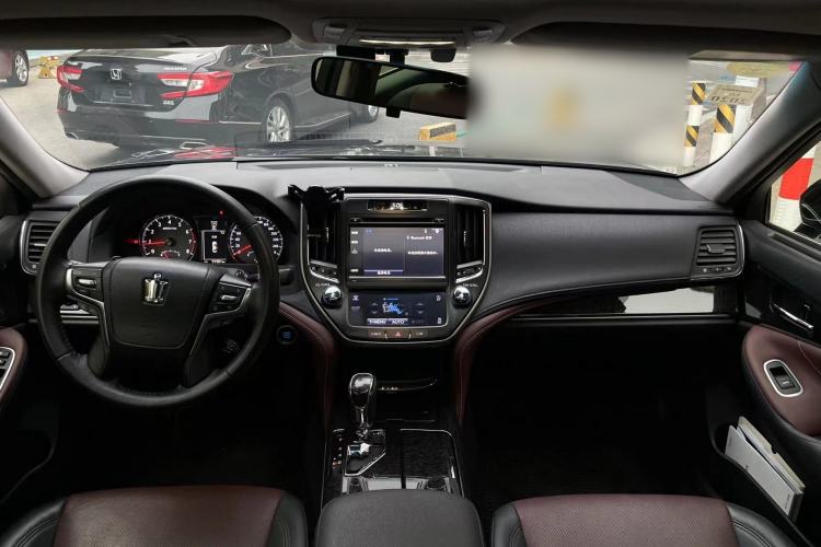 Used Toyota Crown 2018 2.0T Sport Edition Interior 1