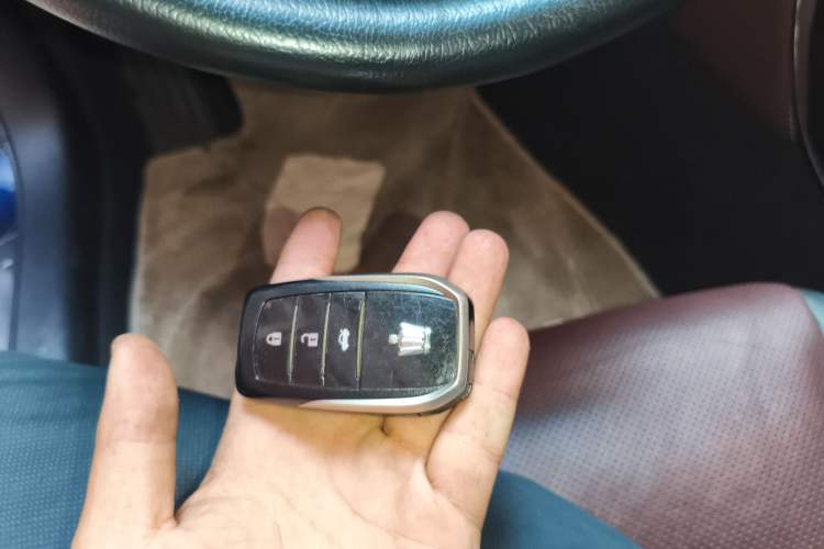 Used Toyota Crown 2018 2.0T Sport Edition Interior 1