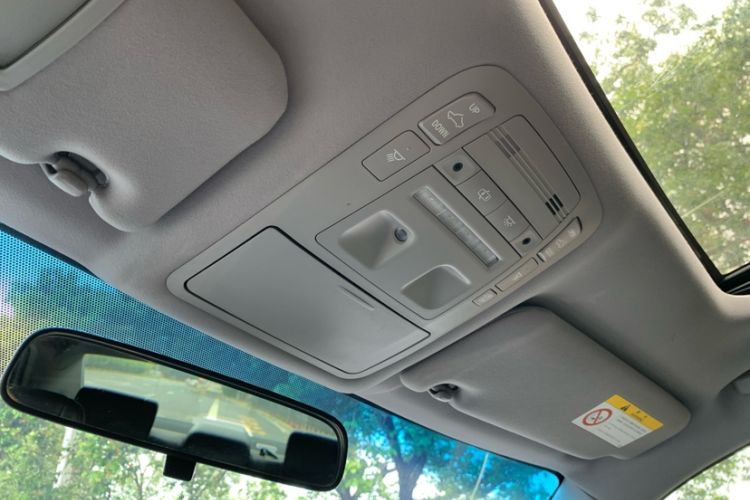 Used Toyota Crown 2018 2.0T Fashion Edition Interior 11