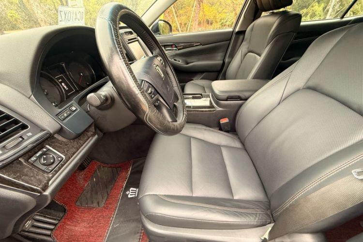 Used Toyota Crown 2018 2.0T Fashion Edition Interior 2