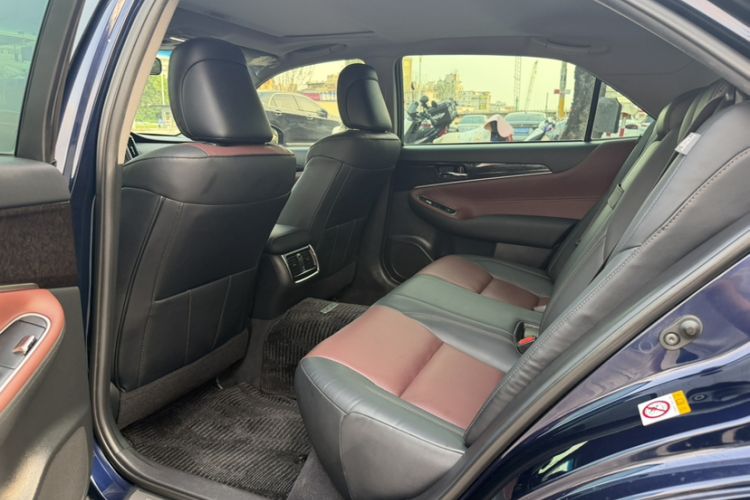 Used Toyota Crown 2018 2.0T Sport Edition Interior 3