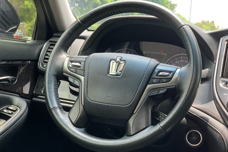 Used Toyota Crown 2018 2.0T Fashion Edition Interior 3