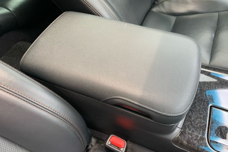 Used Toyota Crown 2018 2.0T Fashion Edition Interior 5