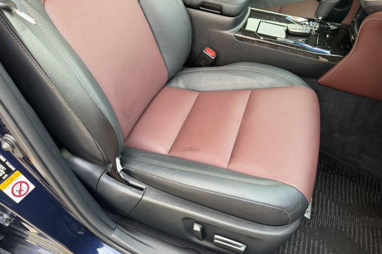 Used Toyota Crown 2018 2.0T Sport Edition Interior 8