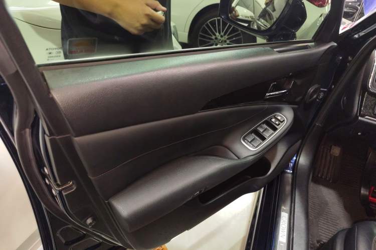 Used Toyota Crown 2018 2.0T Fashion Edition Left Front Door Interior