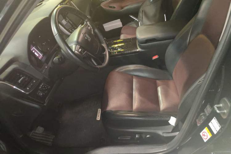 Used Toyota Crown 2018 2.0T Sport Edition Left Front Seat