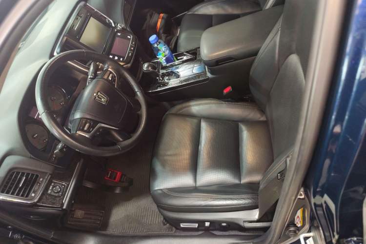 Used Toyota Crown 2018 2.0T Fashion Edition Left Front Seat