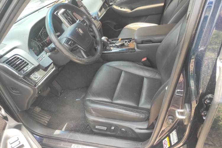 Used Toyota Crown 2018 2.0T Fashion Edition Left Front Seat