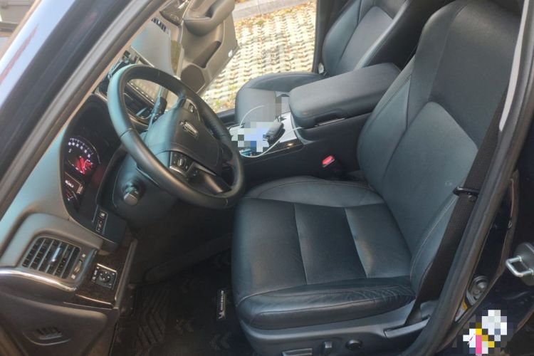 Used Toyota Crown 2018 2.0T Fashion Edition Left Front Seat