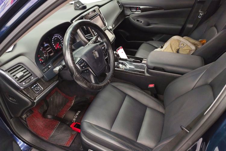 Used Toyota Crown 2018 2.0T Fashion Edition Left Front Seat