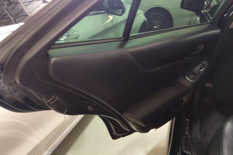 Used Toyota Crown 2018 2.0T Fashion Edition Left Rear Door Interior
