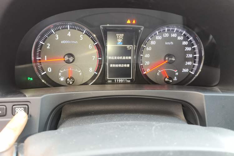 Used Toyota Crown 2018 2.0T Sport Edition Odometer Close Up