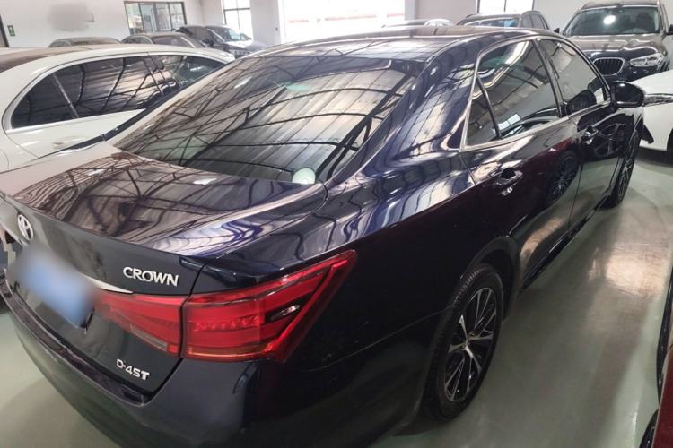Used Toyota Crown 2018 2.0T Fashion Edition Rear Right 45 Deg