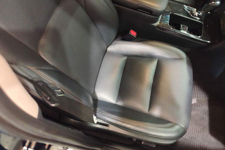 Used Toyota Crown 2018 2.0T Fashion Edition Right Front Seat