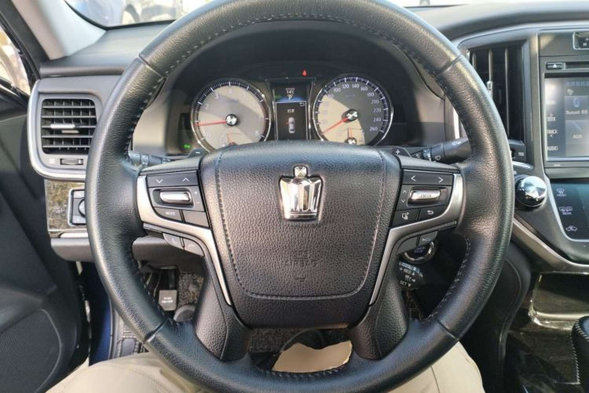 Used Toyota Crown 2018 2.0T Fashion Edition Steering Wheel