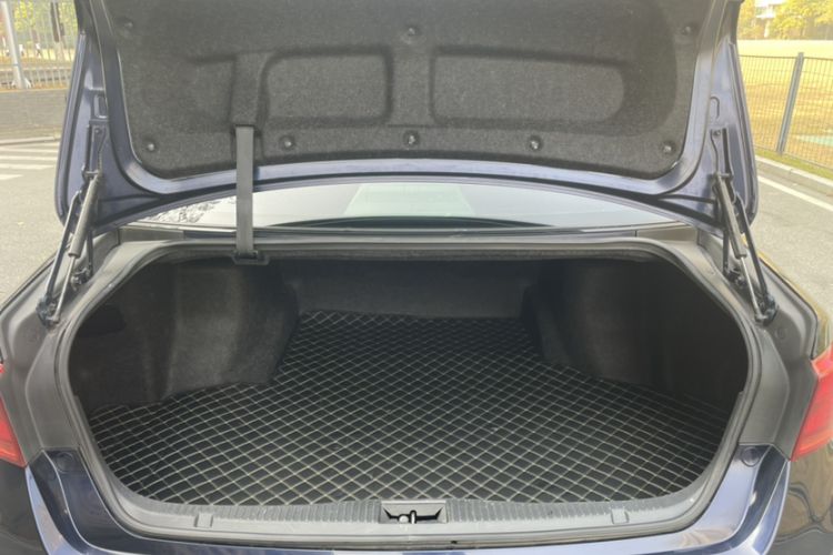 Used Toyota Crown 2018 2.0T Fashion Edition Trunk