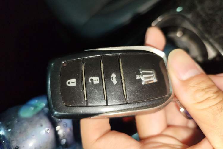 Used Toyota Crown 2018 2.0T Fashion Edition Vehicle Key