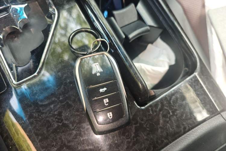 Used Toyota Crown 2018 2.0T Sport Edition Vehicle Key