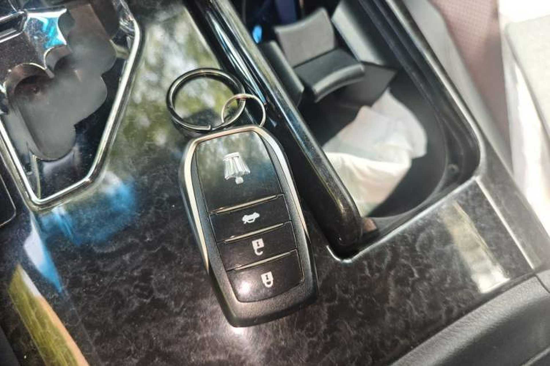 Used Toyota Crown 2018 2.0T Sport Edition Vehicle Key