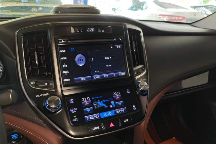 Used Toyota Crown 2018 2.0T Sport Edition Audio And AC Panel