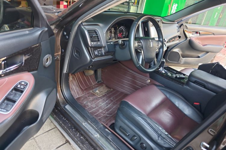Used Toyota Crown 2018 2.0T Sport Edition Driver Seat