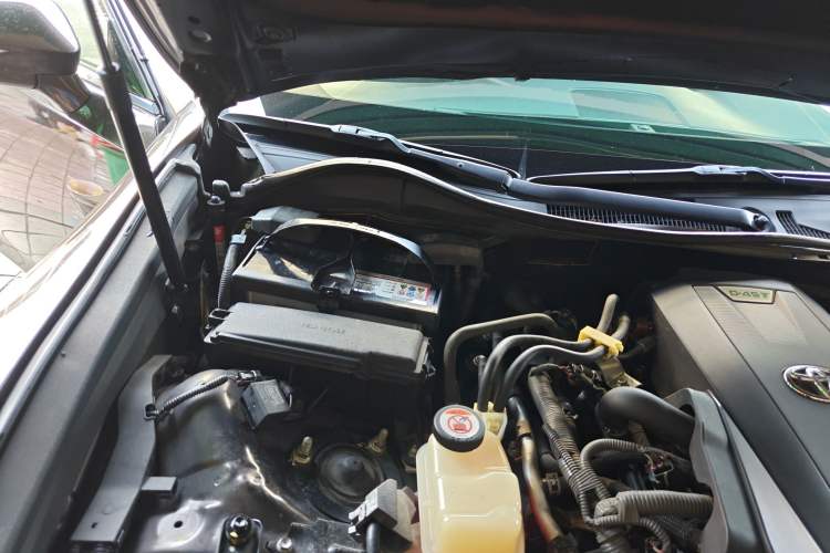Used Toyota Crown 2018 2.0T Sport Edition Engine Bay Right