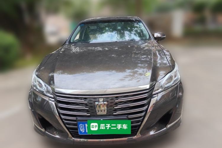 Used Toyota Crown 2018 2.0T Fashion Edition Front