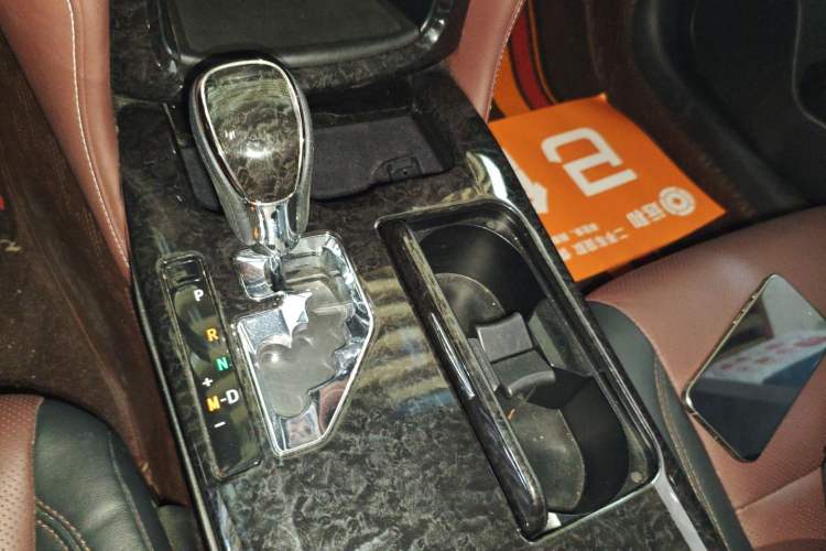 Used Toyota Crown 2018 2.0T Sport Edition Gear Lever
