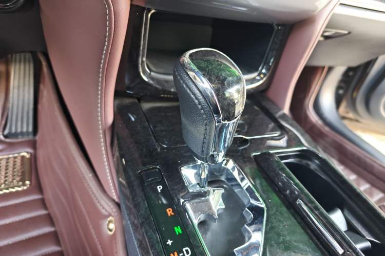 Used Toyota Crown 2018 2.0T Sport Edition Gear Lever