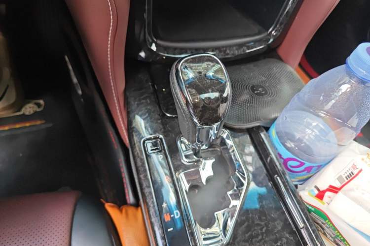 Used Toyota Crown 2018 2.0T Sport Edition Gear Lever