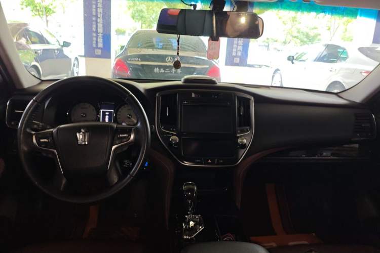 Used Toyota Crown 2018 2.0T Sport Edition Interior 2