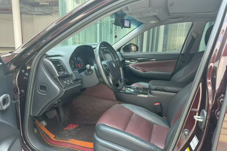 Used Toyota Crown 2018 2.0T Sport Edition Interior 4