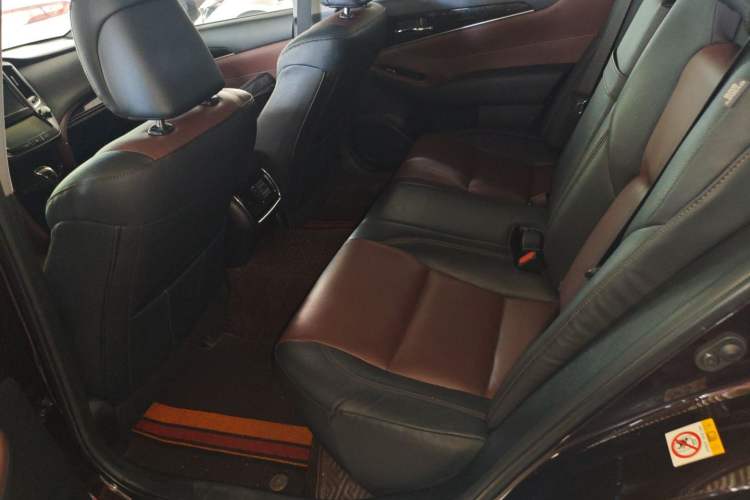 Used Toyota Crown 2018 2.0T Sport Edition Interior 4