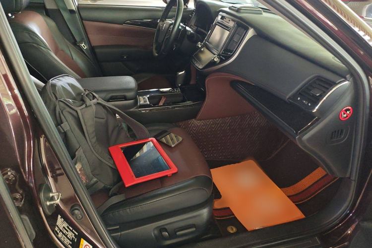 Used Toyota Crown 2018 2.0T Sport Edition Right Front Seat