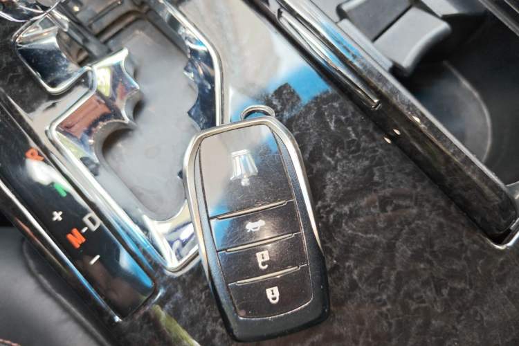 Used Toyota Crown 2018 2.0T Fashion Edition Vehicle Key