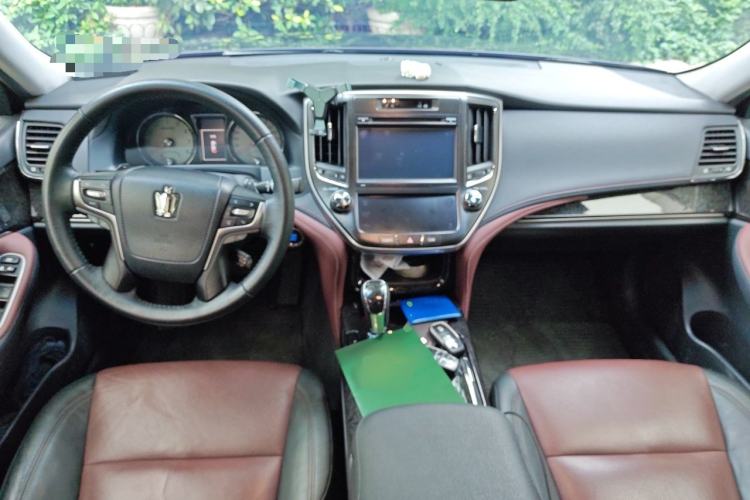 Used Toyota Crown 2018 2.0T Sport Edition Center Console