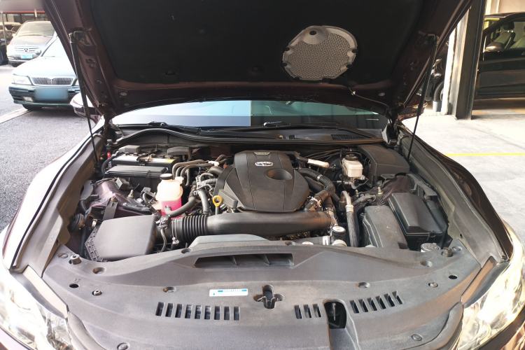 Used Toyota Crown 2018 2.0T Fashion Edition Engine Bay