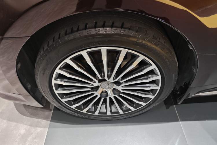 Used Toyota Crown 2018 2.0T Sport Edition Left Front Wheel Hub