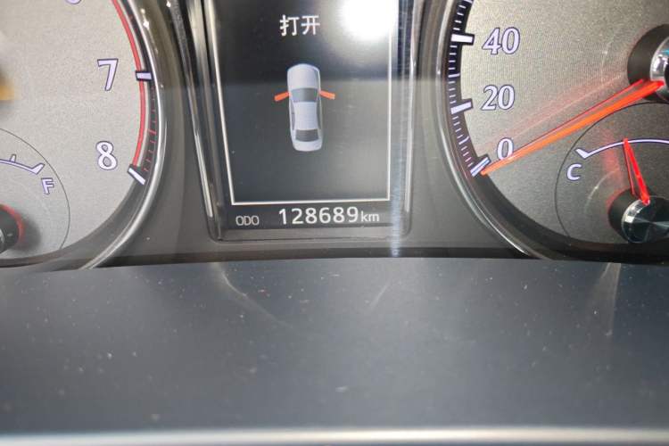 Used Toyota Crown 2018 2.0T Sport Edition Odometer Close Up