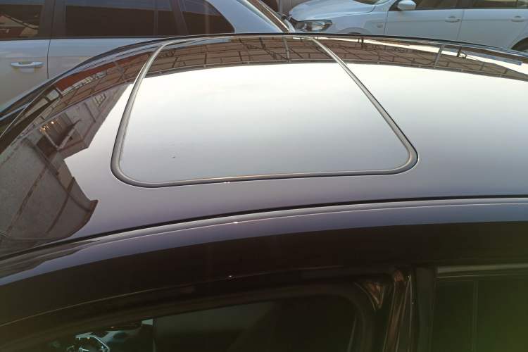 Used Toyota Crown 2018 2.0T Fashion Edition Roof