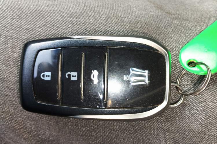 Used Toyota Crown 2018 2.0T Fashion Edition Vehicle Key