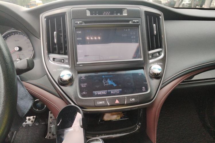 Used Toyota Crown 2018 2.0T Sport Edition Audio And AC Panel
