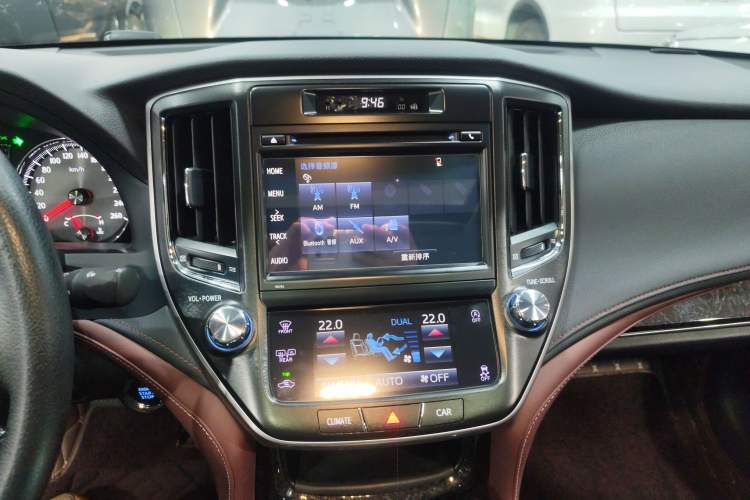 Used Toyota Crown 2018 2.0T Sport Edition Audio And AC Panel