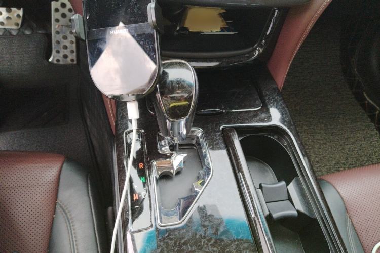 Used Toyota Crown 2018 2.0T Sport Edition Gear Lever