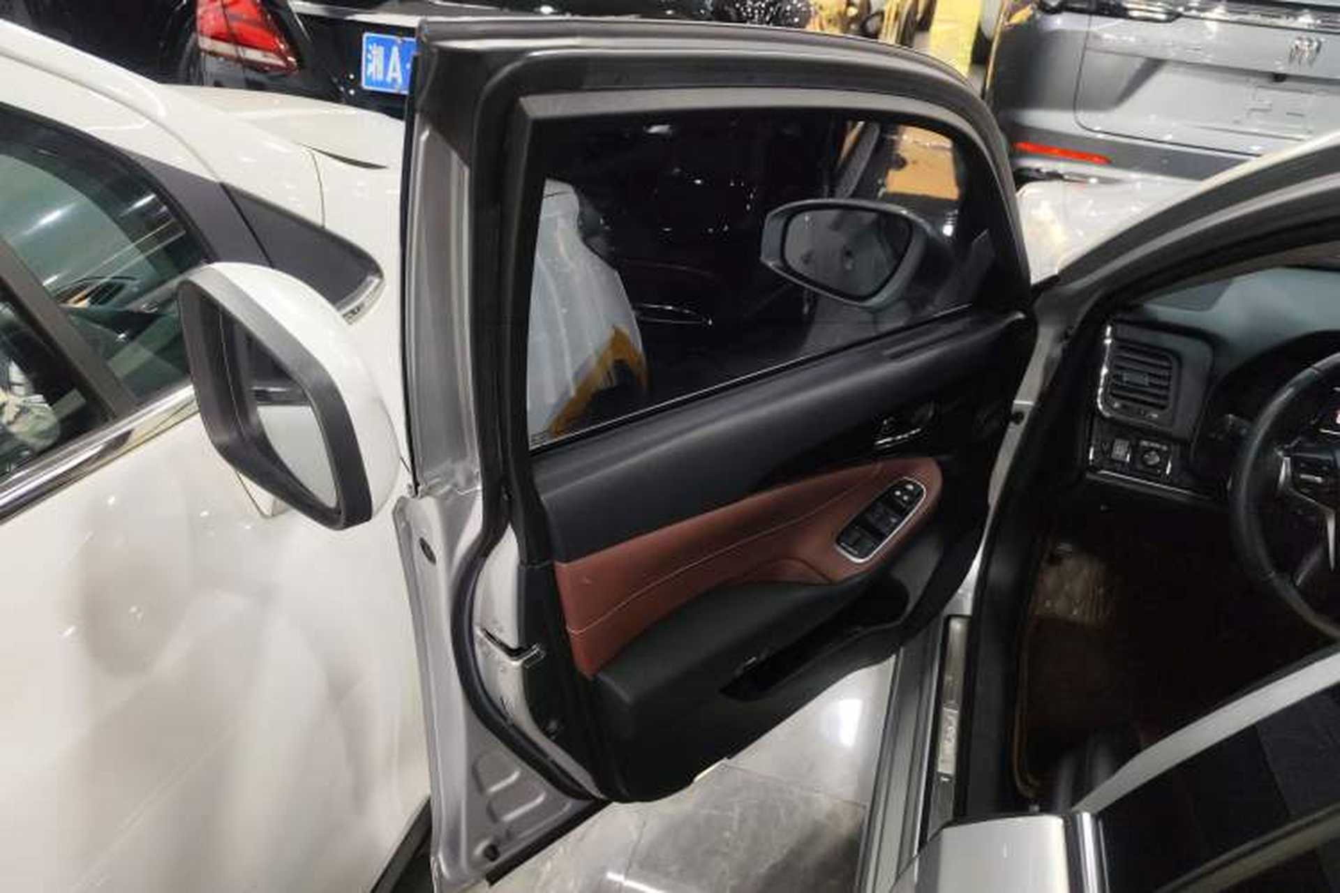 Used Toyota Crown 2018 2.0T Sport Edition Left Front Door Interior