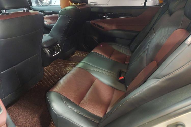 Used Toyota Crown 2018 2.0T Sport Edition Left Rear Seat