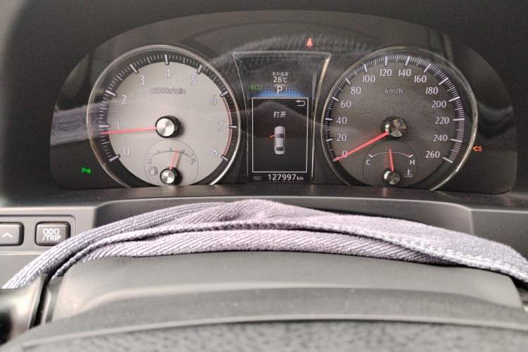 Used Toyota Crown 2018 2.0T Sport Edition Odometer Close Up