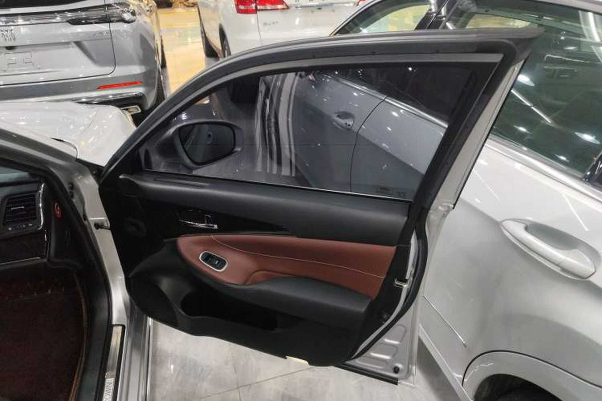 Used Toyota Crown 2018 2.0T Sport Edition Right Front Door Interior
