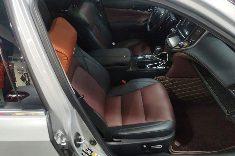 Used Toyota Crown 2018 2.0T Sport Edition Right Front Seat