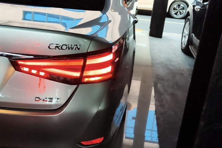 Used Toyota Crown 2018 2.0T Sport Edition Right Rear Taillight